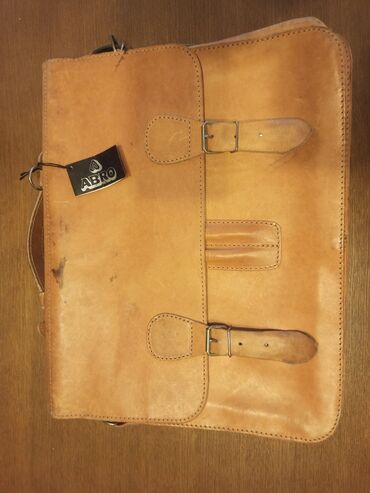 Ostali alati i mašine: Nova kožna torba za alat od debele goveđe kože. Ima tri pregrade (dve — 9