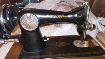 капсульные кофемашины баку: Retro tikiş maşını. razılaşma yolu ilə satilir.isləmir