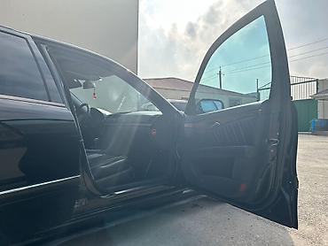 Mercedes-Benz: Mercedes-Benz E-Class: 3.2 l | 2004 il Sedan — 10