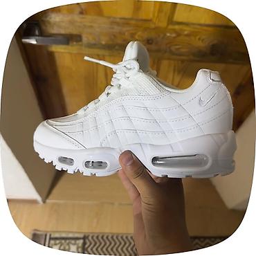 Мужские кроссовки, 40, Nike, Новый, цвет - Белый, Самовывоз, Бесплатная доставка, Платная доставка