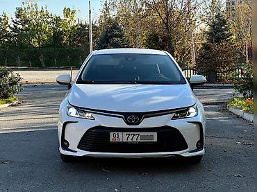 Toyota: Toyota Corolla: 2019 г., 1.8 л, Вариатор, Гибрид, Седан — 1