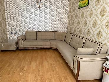 divan iwlenmiw: Kunc divan satilir. 750 azn. Olcusu 3.30x2. Acilir bazasi var. Ela — 1