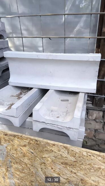 Дорожные бордюры: Дорожный бордюр, Прессованный, Бетонный, Новый — 28