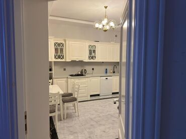 Bağ evlərinin kirayəsi: Şüvəlan qəs., 250 kv. m, 4 otaqlı, Hovuzlu, Kanalizasiya, Kombi, Qaz — 15