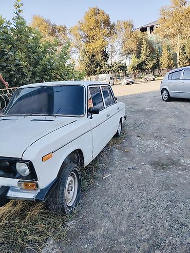 VAZ (LADA): VAZ 2106, ağ rəngli sedan Xüsusiyyətlər: - Kuzov: 4 qapılı sedan, ağ — 8