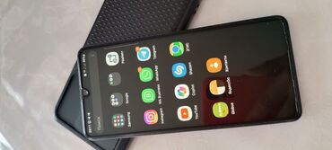 стикеры на телефон: Samsung Galaxy A41, Б/у, 64 ГБ, 2 SIM