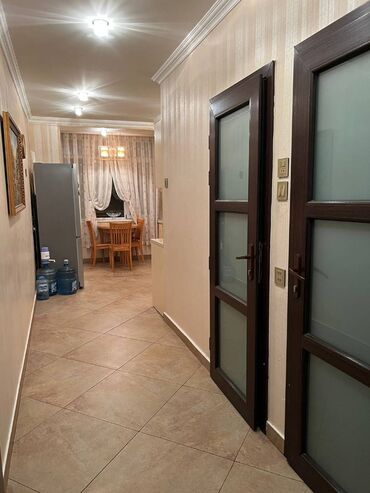 Köhnə tikili: Bakı, 4 otaqlı, Köhnə tikili, m. Həzi Aslanov, 100 kv. m — 12