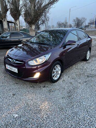 Hyundai: Hyundai Solaris: 2013 г., 1.6 л, Механика, Бензин, Седан