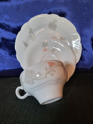 Staro posuđe i escajg: Set Kahla porcelan 7g.Nemacka. Trodelni set,bez ostecenja,sve na — 6