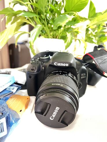 canon 500d 18 55mm: Продаю профессиональный фотоаппарат Canon EOS 600D