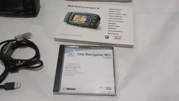 GPS: BMW Motorrad Navigator I - 100 € BMW Motorrad Navigator II - 120 € BMW — 11