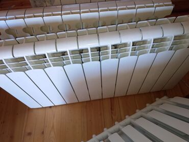 Radiatorlar: Radiator 1seksiası 8.50
 Say çoxdu təcili satılır ünvan Bakı Zəhra🪽