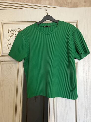 zhenskaya belaya bluza: One size, цвет - Зеленый