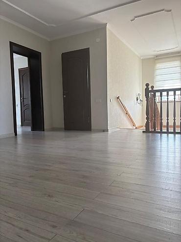 Продажа коттеджей и домов: Продается дом новопокрока, Общей площадью 400 м² . Количество — 16