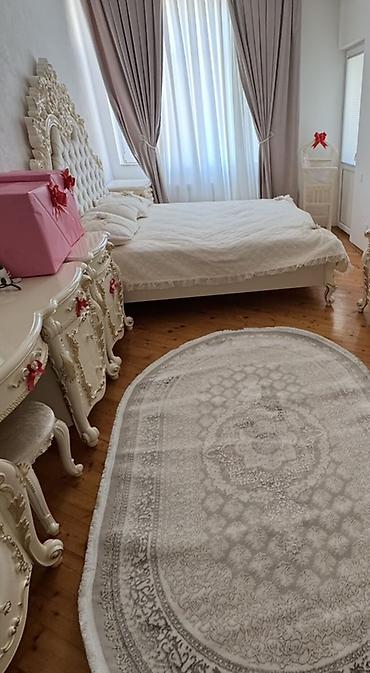 perla tv stend: Klassik üslubda dəbdəbəli mebel dəsti Tərkibi: - Qonaq otağı üçün — 5