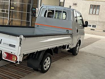 лобовое портер: Hyundai Porter (бортовой малотоннажный грузовик) - Кузов: бортовой — 7