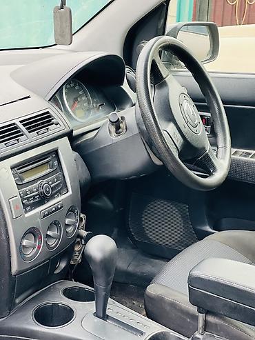 авто жак: Mazda Demio: 2006 г., 1.3 л, Автомат, Бензин, Хетчбек — 4
