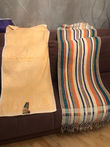 Dəsmallar: Üz üçün Yeni Dəsmal, Ünvandan götürmə — 7