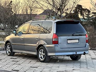Mitsubishi: Mitsubishi Space Wagon: 2003 г., 2.4 л, Автомат, Бензин, Минивэн — 4