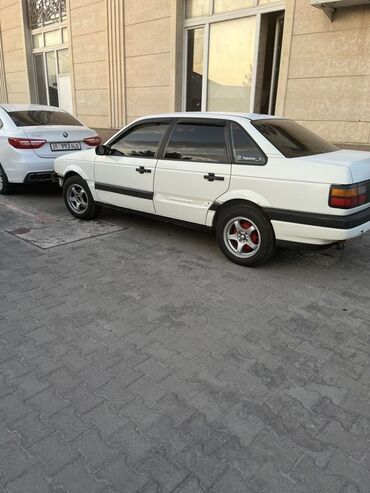 машина за 2000 долларов в бишкеке: Volkswagen Passat: 1991 г., 1.8 л, Механика, Бензин, Седан