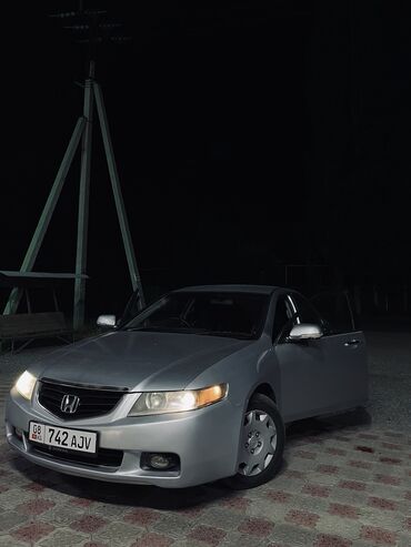 авто гольф: Honda Accord: 2003 г., 2 л, Автомат, Бензин, Седан