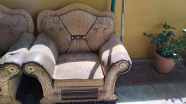metbex divanlar: Klassik divan, Divan