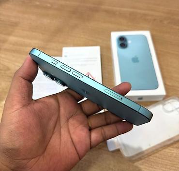 telefon ayfon: IPhone 16, 128 GB, Zəmanət, Simsiz şarj, Face ID — 2