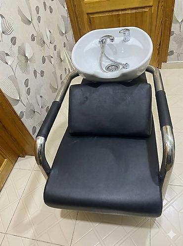 Salon, tibbi mebel dəsti: Salon üçün avadanlıq seti Komplektə daxildir: - Manikür stolu – rahat — 9