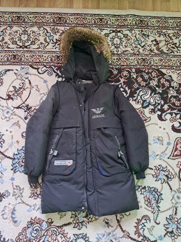 удлиненная куртка: Эркектердин курткасы, 3XL, Armani, Колдонулган, түсү - Кара