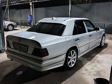 торпедо мерседес 124: Mercedes-Benz W124: 1994 г., 2.2 л, Кол менен иштөөчү, Бензин, Седан — 1
