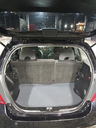 сидения на фит: Honda Fit: 2003 г., Автомат, Бензин, Хэтчбэк — 5