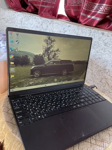 зарядка от ноутбука: Ноутбук 15.6" (тонкие рамки, матовый экран). Классический черный