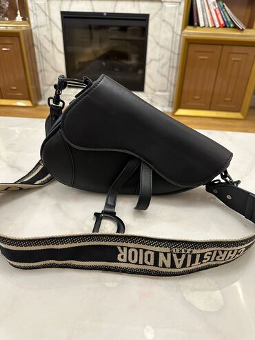my burberry qiymeti ideal: Çiyin çantası, Burberry, Yeni