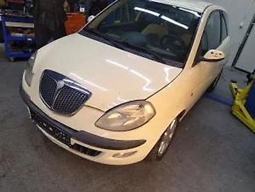 auto l: Lancia ypsilon levo krilo kod boje 228. Lancia ypsilon levo krilo kod — 1