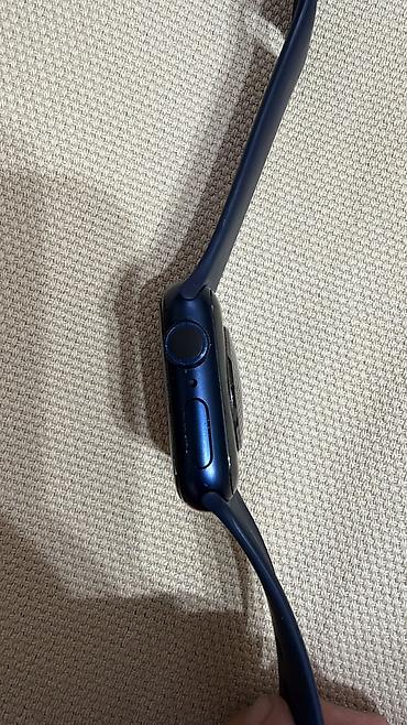 Apple Watch: Apple Watch Series 6 
40мм.В идеальном состоянии.Торг есть — 4