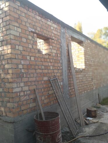 дом из сип панели: Кирпичное строение без перекрытия - Материал стен: полнотелый
