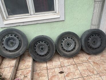 auto otpad valjevo: Na prodaju gume sa felnama za audi.205.55.16