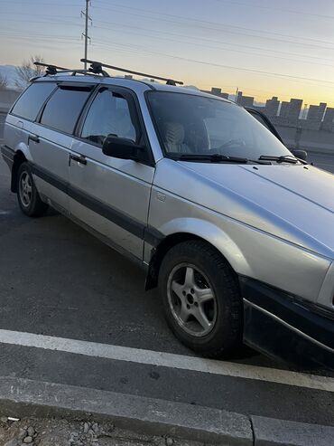 Volkswagen: Volkswagen Passat: 1993 г., 1.8 л, Механика, Газ, Универсал