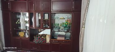 Серванты: Сервант, Б/у, ЛДСП