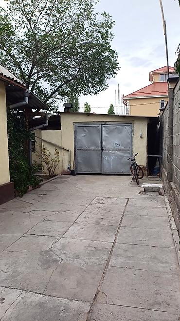 Продажа коттеджей и домов: Продаю дом в Арча бешике по ул.Шералиева на первой линии, очень — 15