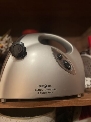 Qazanlar: Ət çəkən maşın Eurolux, 2400 Vt, Revers ilə