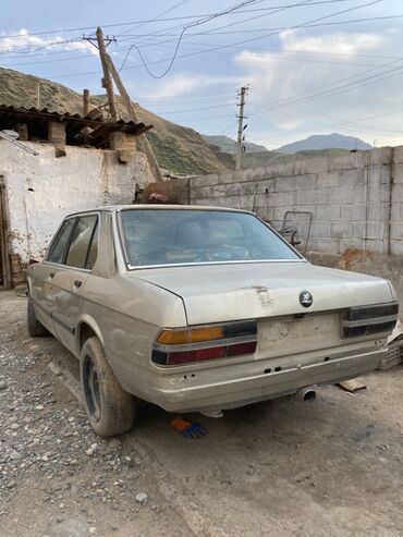 опель фронтера б: BMW 520: 1983 г., 2 л, Механика, Бензин, Седан