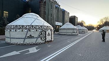 Аренда юрт: Аренда юрты, Каркас Деревянный, 85 баш, Стол, С полом, Казан — 12