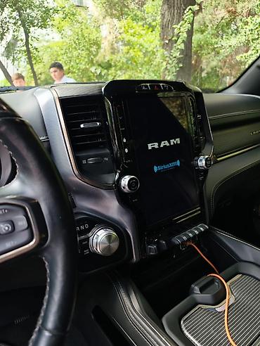 пикап авто: Dodge Ram 1500: 2020 г., 5.7 л, Автомат, Бензин, Пикап — 7