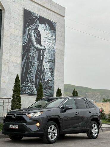 ноокат мошина: Toyota RAV4: 2020 г., 2.5 л, Автомат, Бензин, Жол тандабас