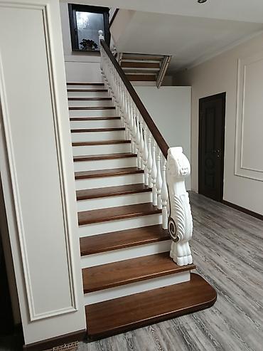 Деревянные лестницы: Деревянная лестница Для дома, Форма лестницы: П-образная — 4