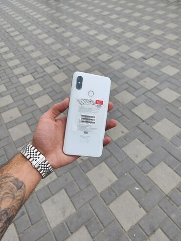 Xiaomi: Xiaomi Mi 8, 128 GB, rəng - Ağ, 
 Barmaq izi, Face ID