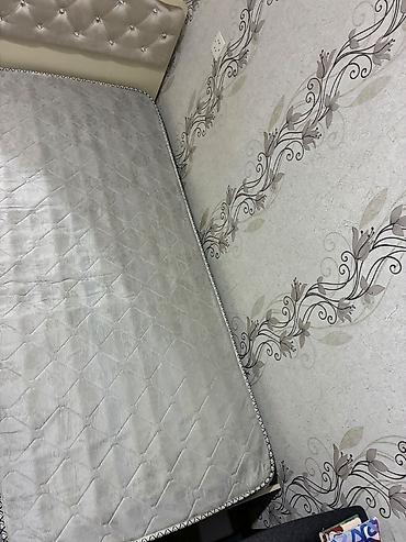 mebel bəzəmək: İşlənmiş, Təknəfərlik çarpayı, Bazalı, Matras ilə, Siyirməsiz — 3