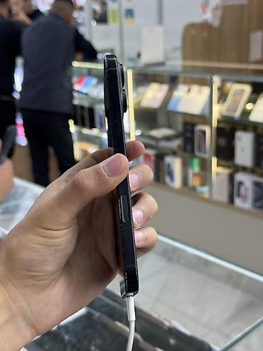macbook pro 32: IPhone 16 pro max 
256 по корпусам есть 
А так не скрытый все родное — 3