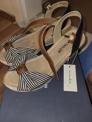 Personal Items: Sandals, Tom Tailor, 39